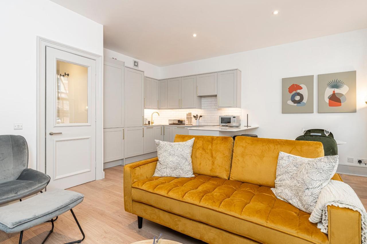 Stylish 1 Bed Flats In Soho, Next To Piccadilly Circus And Trafalgar Square London Ngoại thất bức ảnh