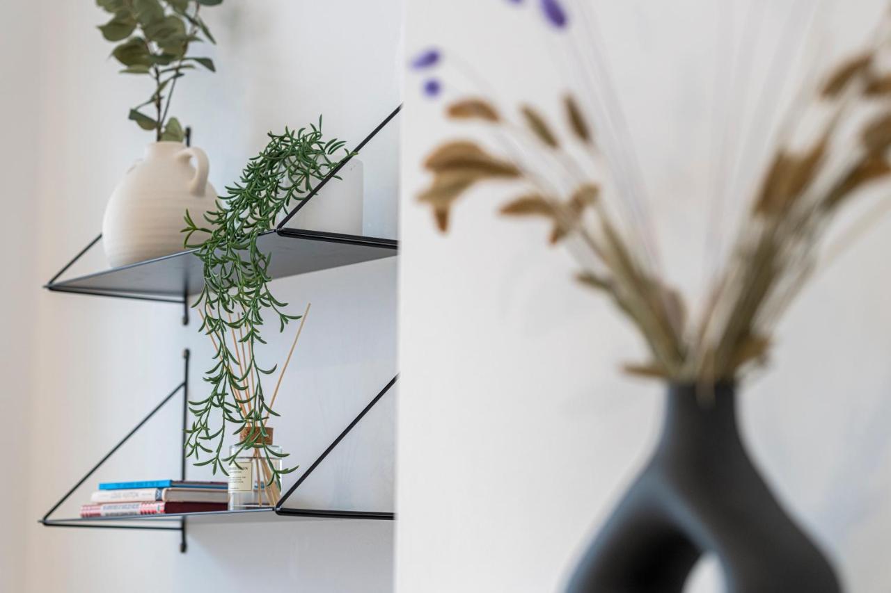 Stylish 1 Bed Flats In Soho, Next To Piccadilly Circus And Trafalgar Square London Ngoại thất bức ảnh