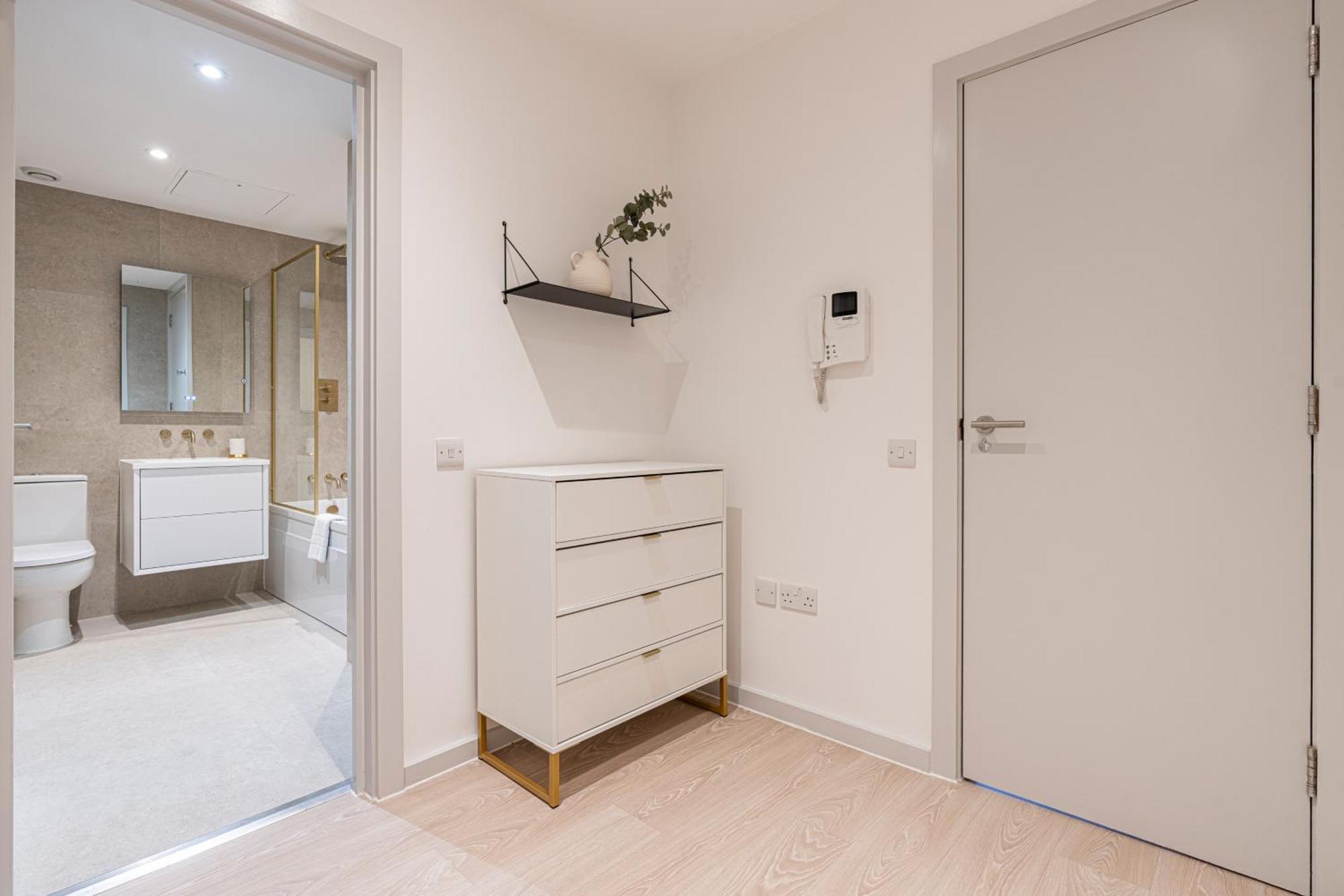 Stylish 1 Bed Flats In Soho, Next To Piccadilly Circus And Trafalgar Square London Ngoại thất bức ảnh