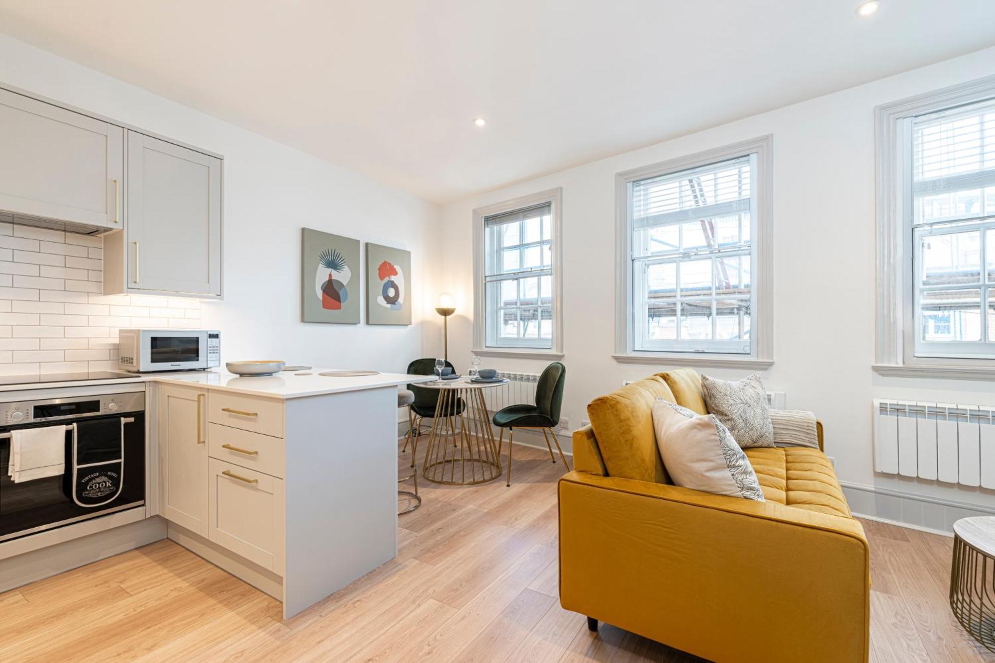 Stylish 1 Bed Flats In Soho, Next To Piccadilly Circus And Trafalgar Square London Ngoại thất bức ảnh