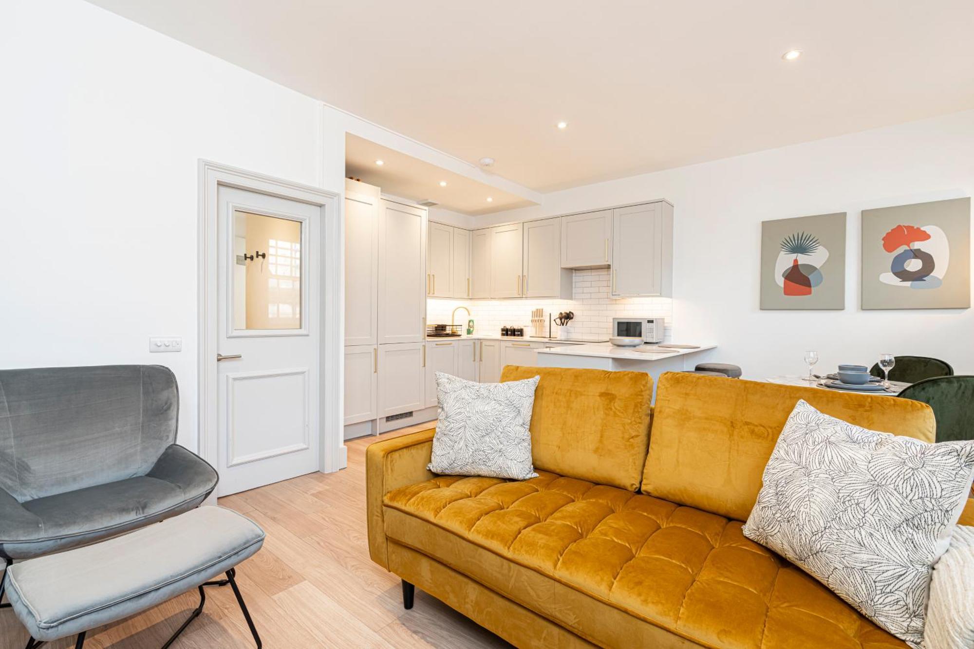 Stylish 1 Bed Flats In Soho, Next To Piccadilly Circus And Trafalgar Square London Ngoại thất bức ảnh
